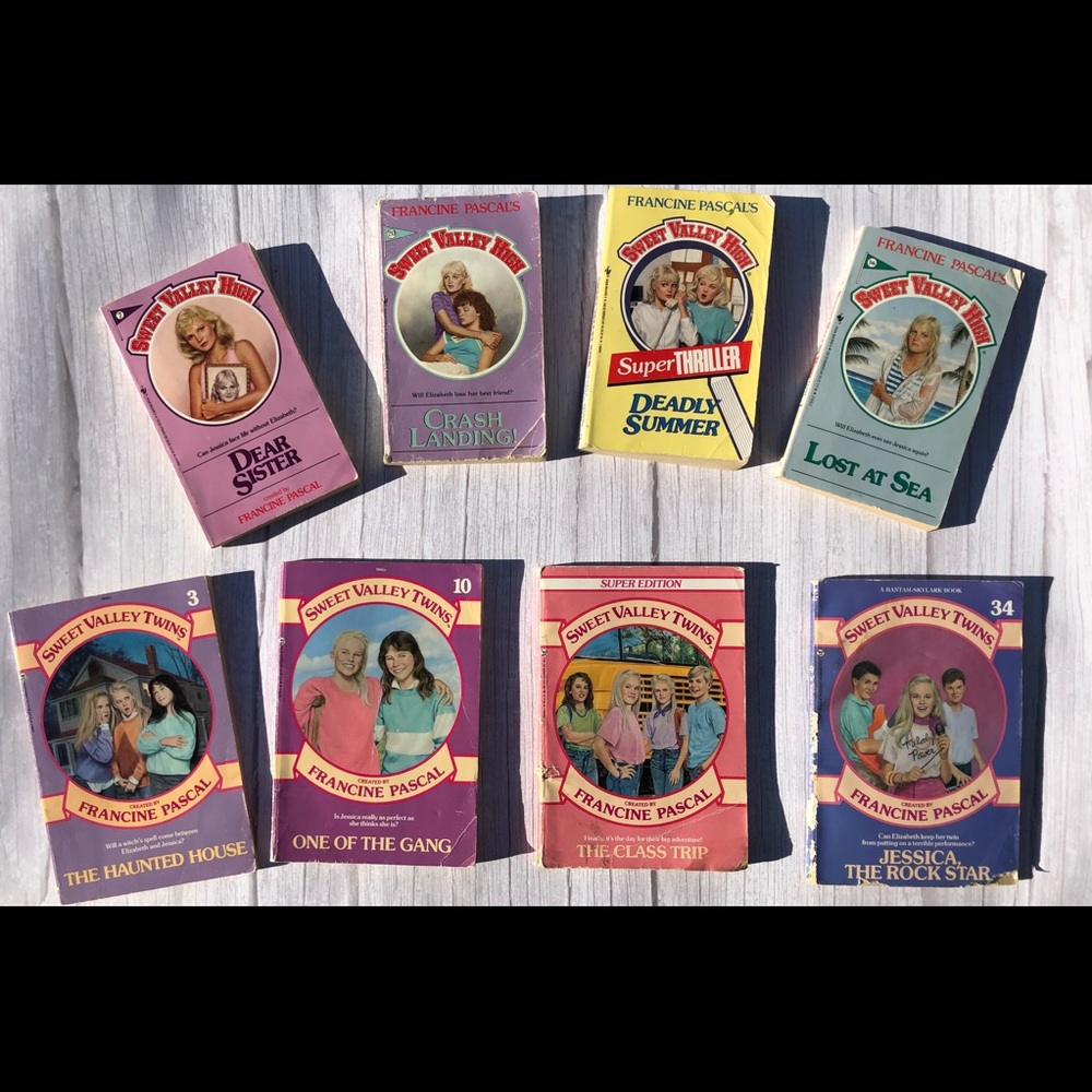 8 Sweet Valley Twins/High books